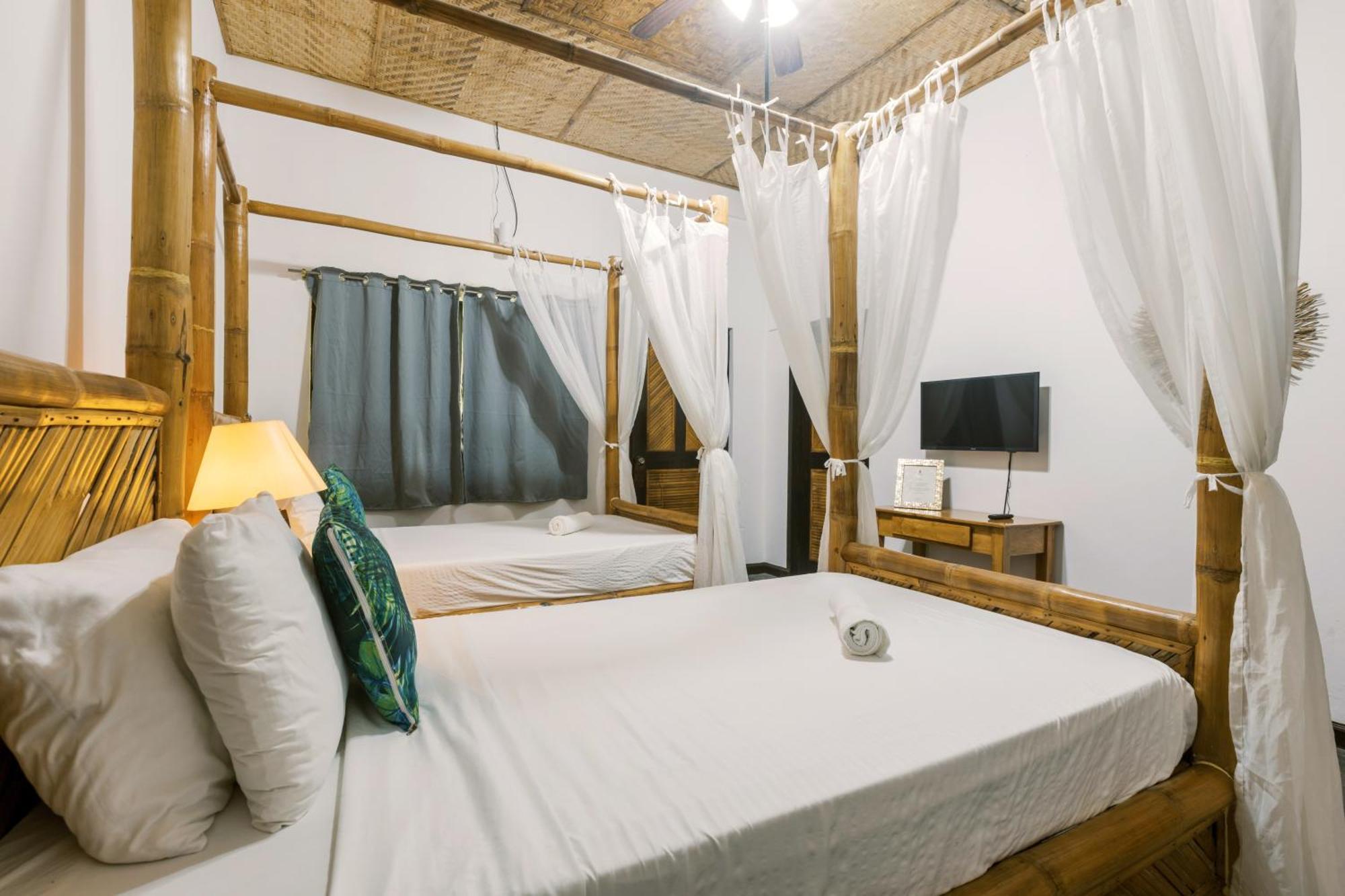 Nabulao Beach Resort Hinoba-an Exterior photo