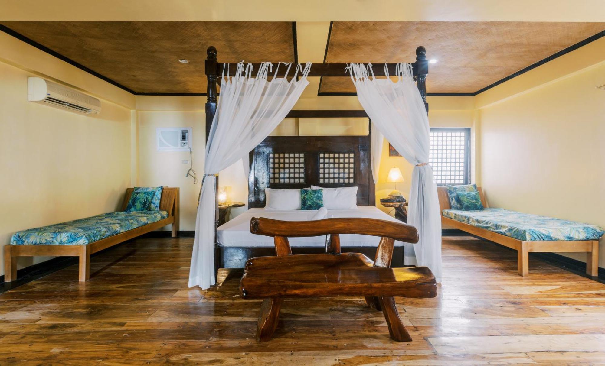 Nabulao Beach Resort Hinoba-an Exterior photo