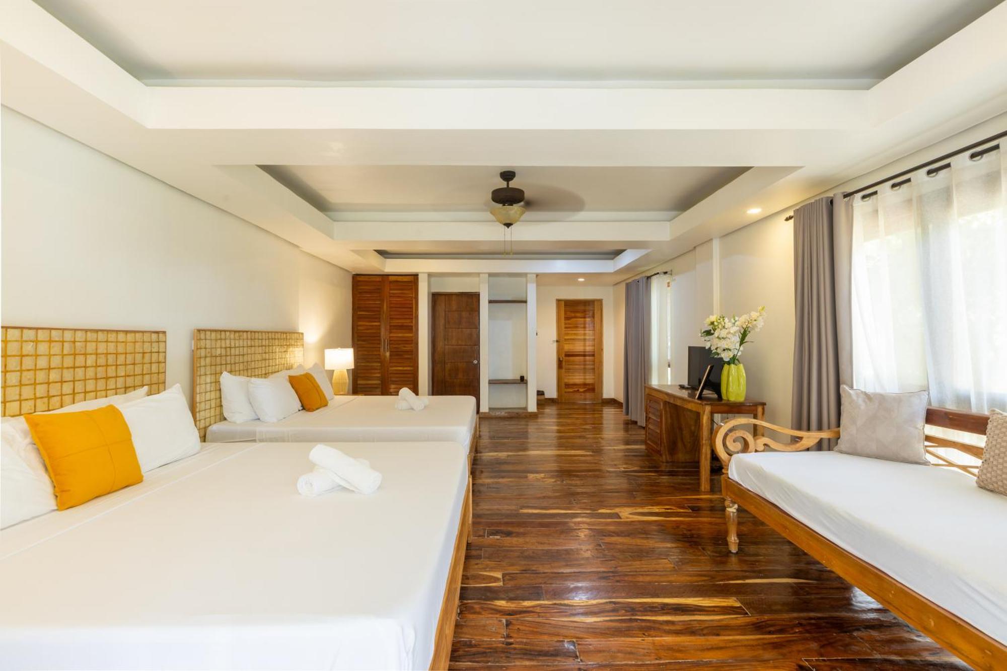 Nabulao Beach Resort Hinoba-an Exterior photo