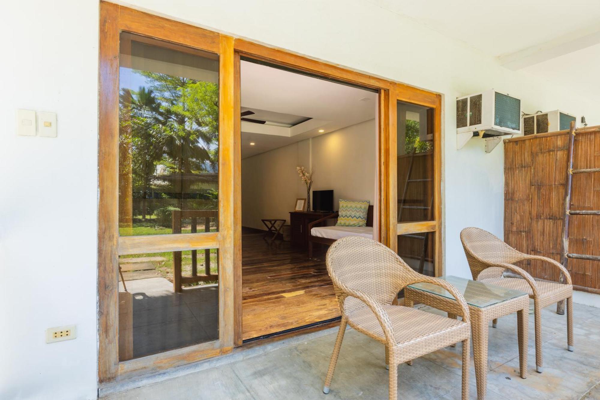 Nabulao Beach Resort Hinoba-an Exterior photo