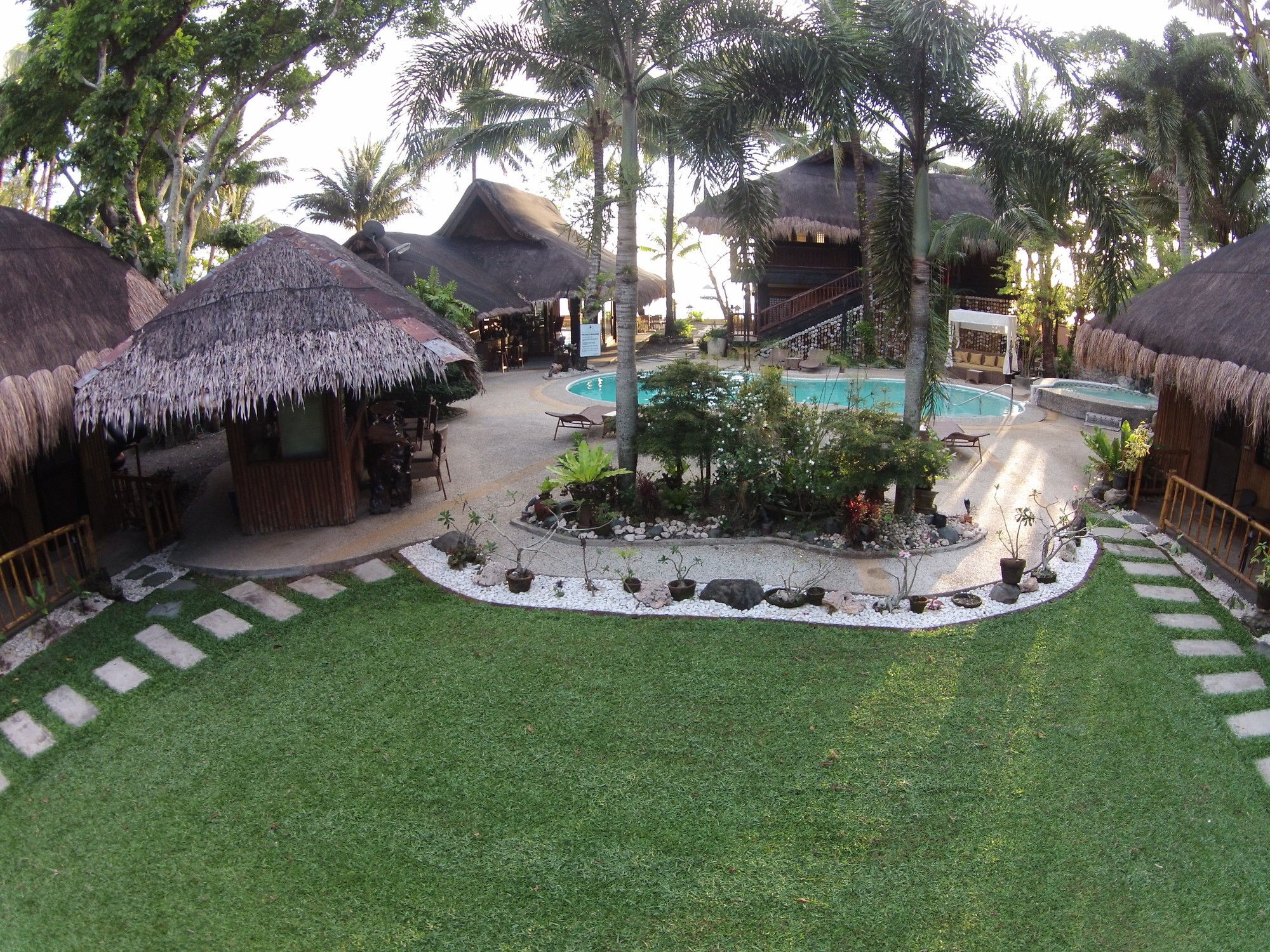 Nabulao Beach Resort Hinoba-an Exterior photo