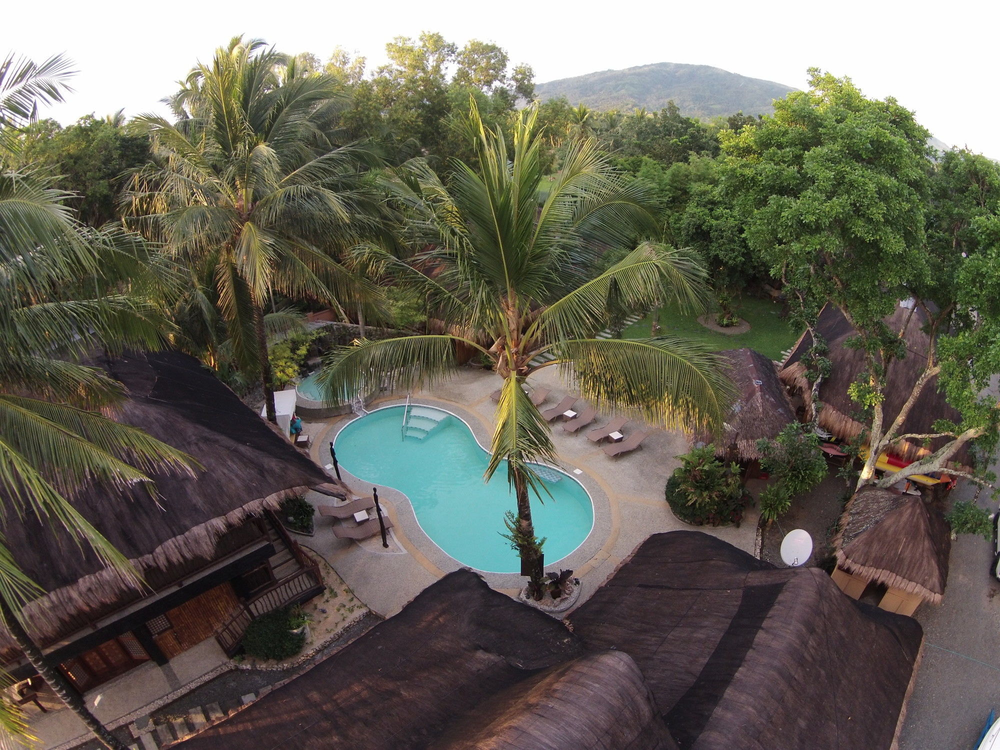 Nabulao Beach Resort Hinoba-an Exterior photo