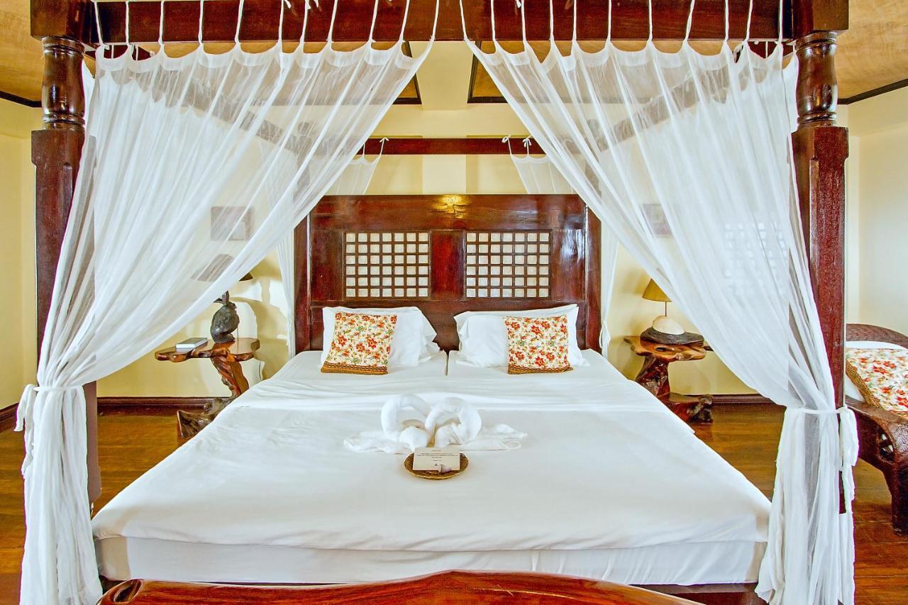 Nabulao Beach Resort Hinoba-an Exterior photo